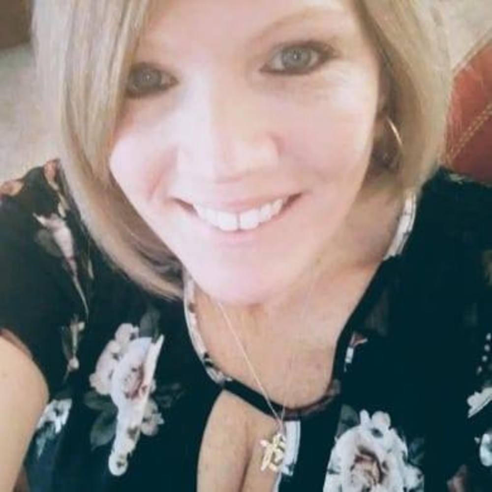 Meet your Posher, Elaine
